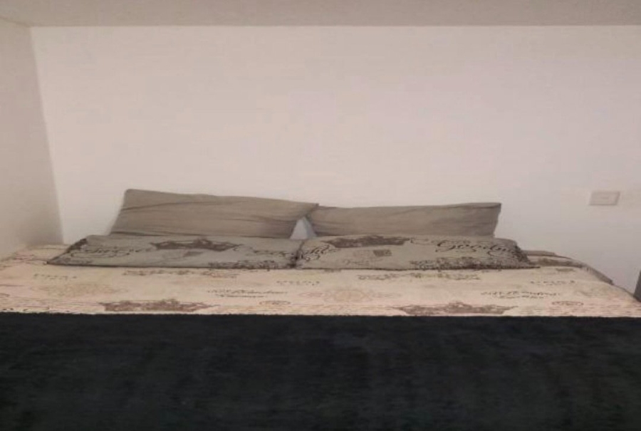 1 Bedroom Property for Sale in Zonnebloem Western Cape
